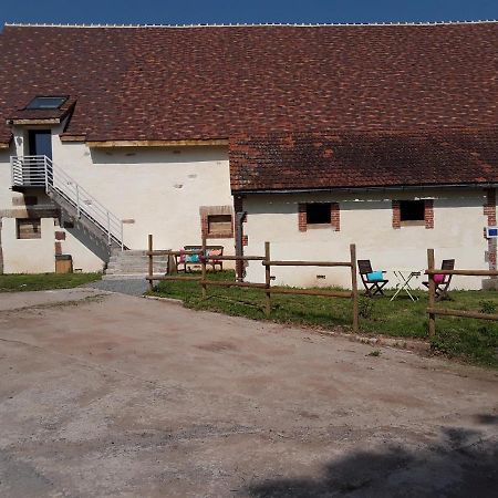 Domaine Du Bois Chaumet Bed & Breakfast Couzon Exterior photo